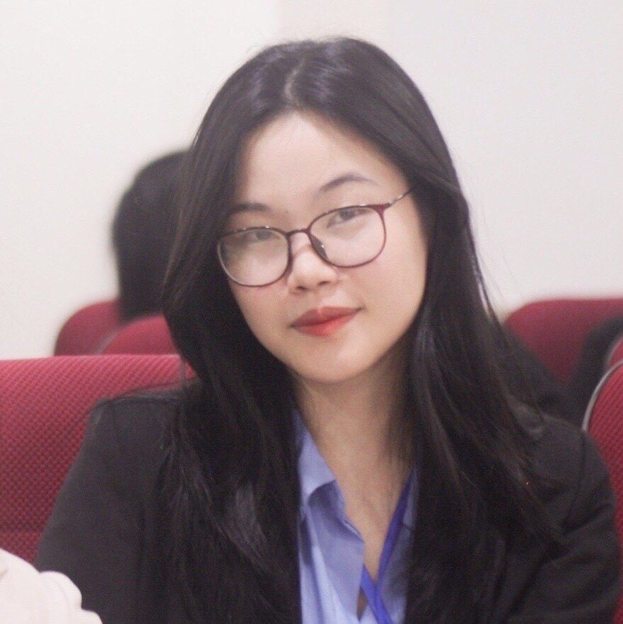 Cô Phạm Thùy Linh